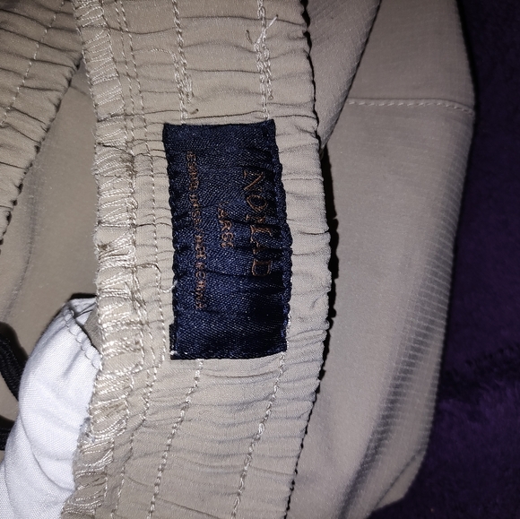 Nomad shorts size large - Picture 3 of 4